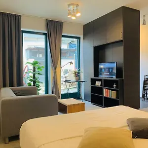 Cozy Friendly Place With Free Parking Apartament