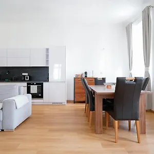 The Dante - Family And Friends Apartament
