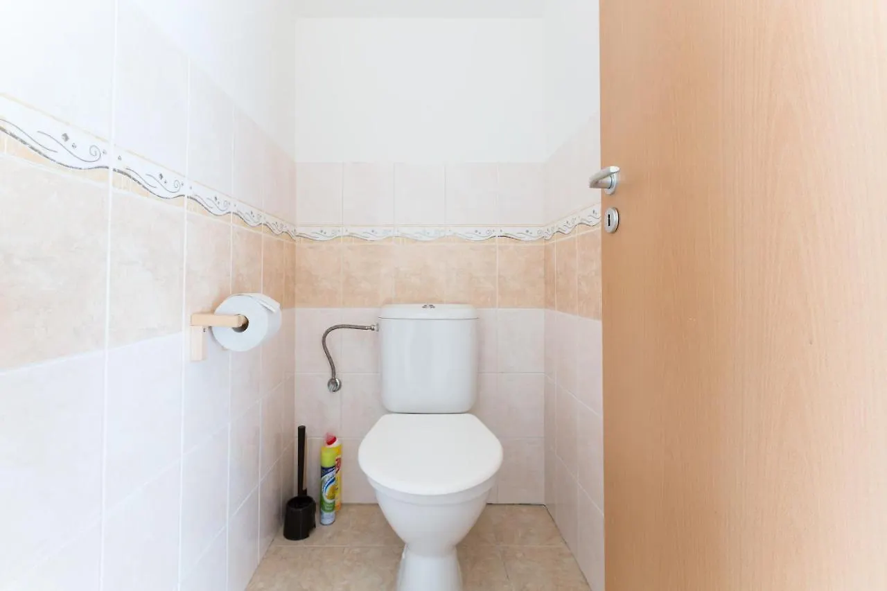 Jane'S Charming Apartment Πράγα