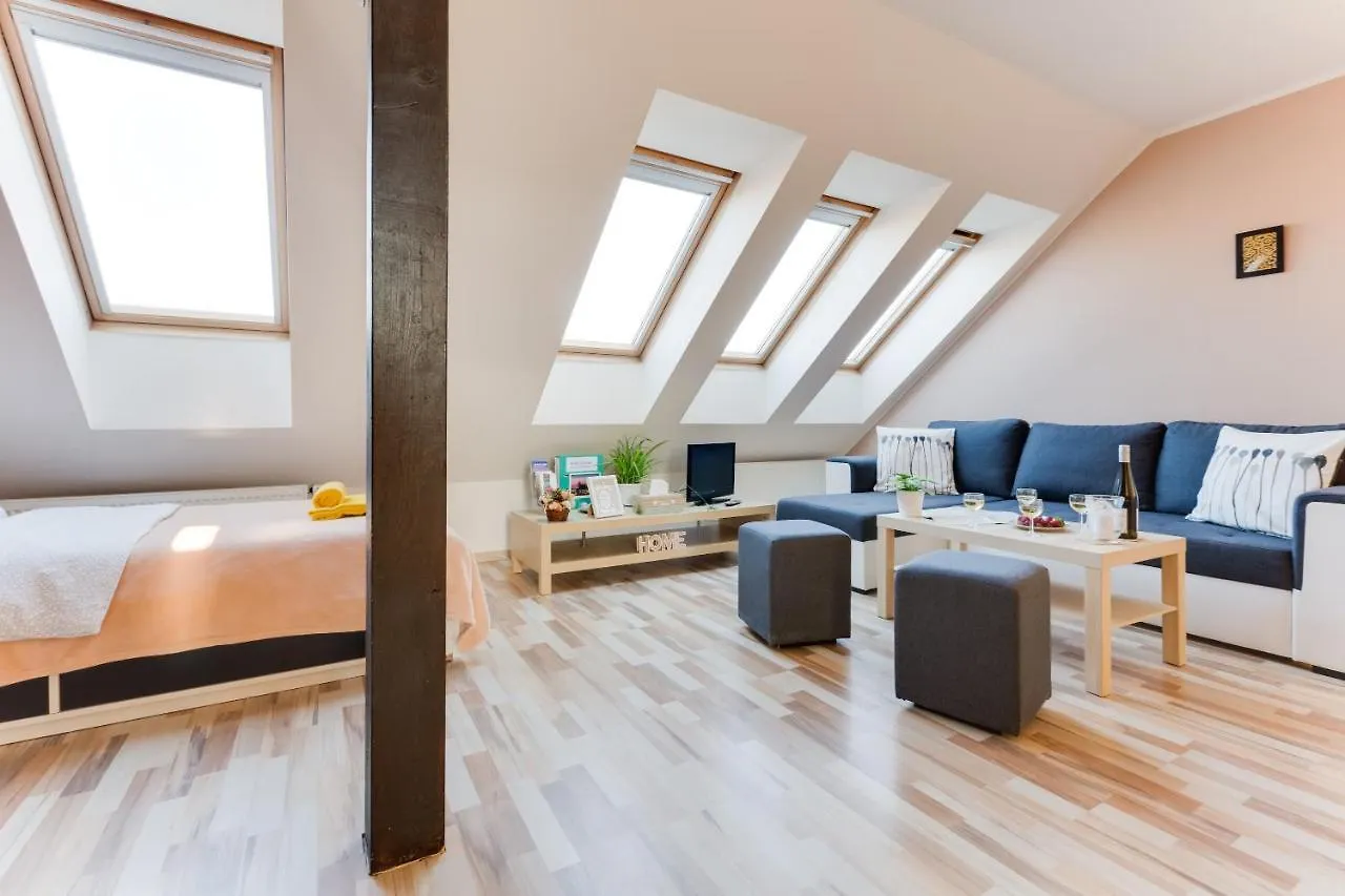 Jane'S Charming Apartment Praha